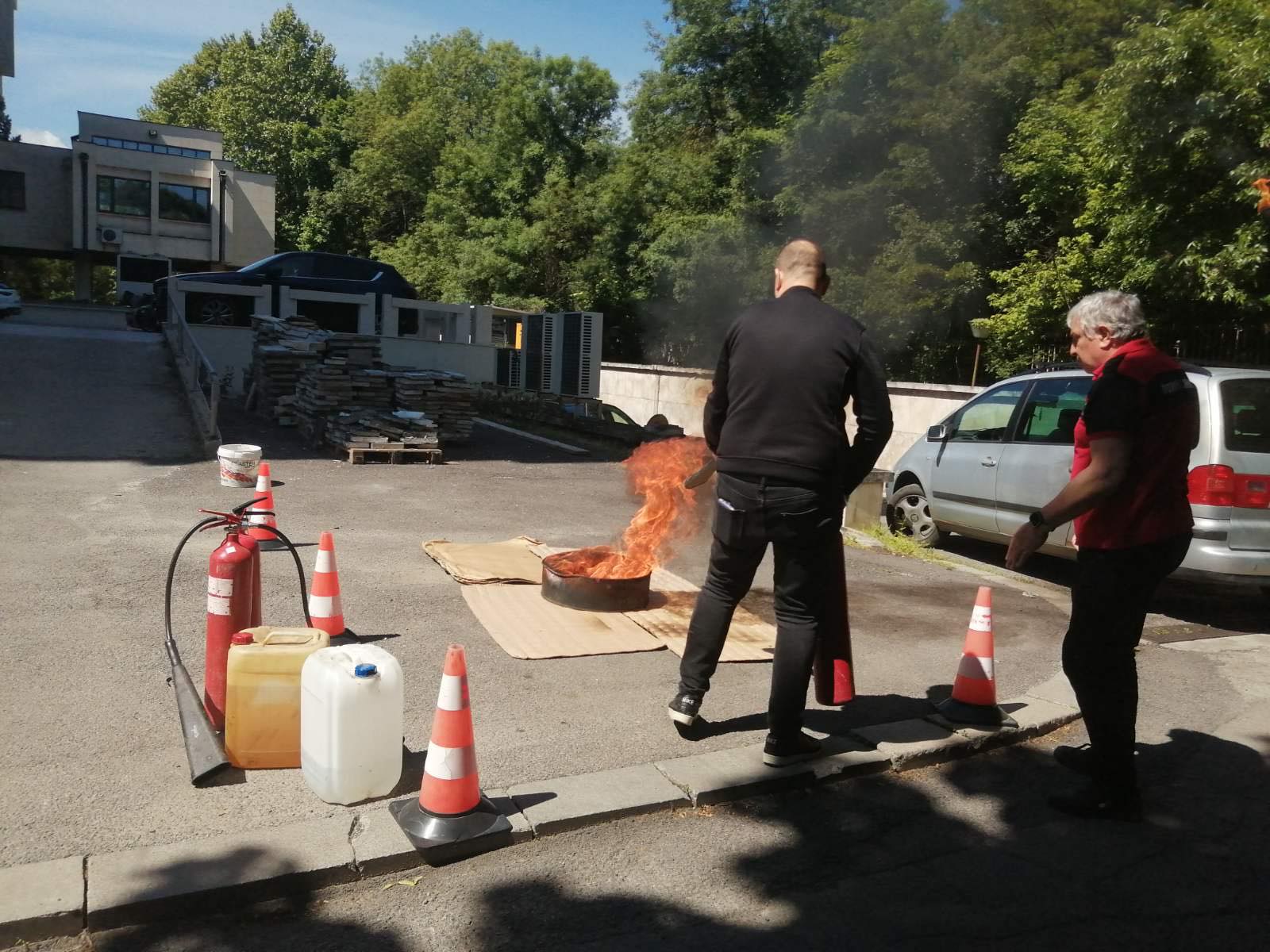 Обучение по пожарна безопасност на 